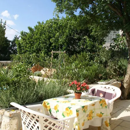 Cozy In With A Swimming Pool Apartament *